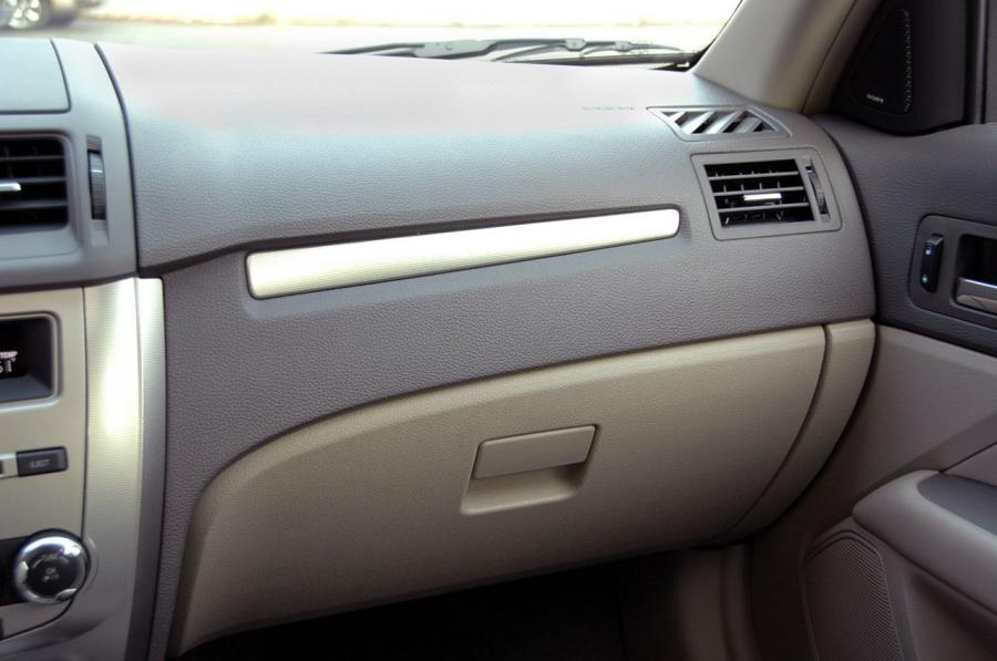  Ford Fusion Hybrid 2010 года  (US) (фото 94 из 111)